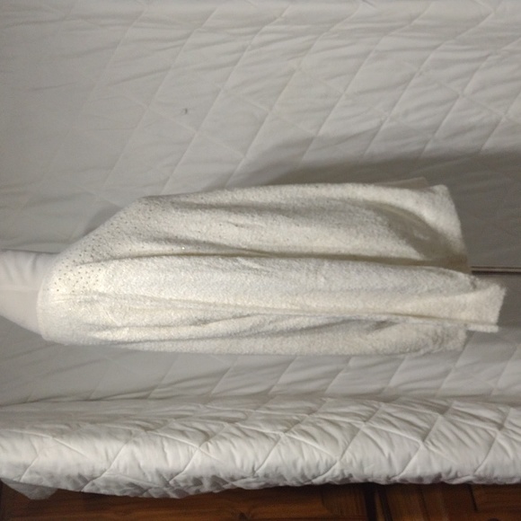 White with gold threads & beads, sz 1x - Picture 4 of 12